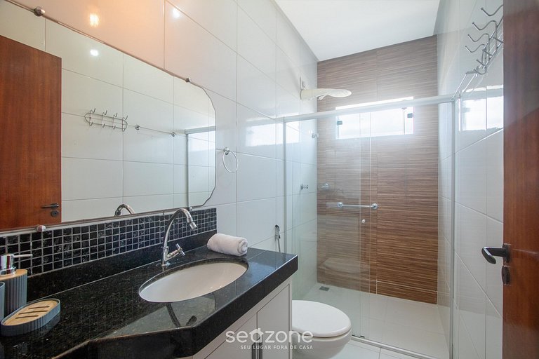 Apartamento em Condomínio c/ Piscina VDV0014
