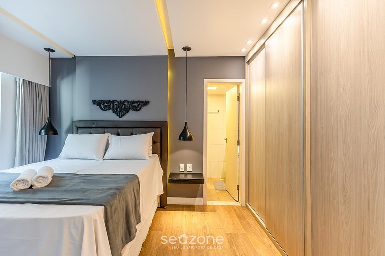 Apto a 200m do mar em prédio c/ piscina CCA0103