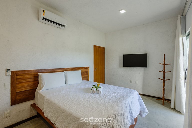 Casa c/ 3 suítes e Piscina a 100m do mar HVA0009