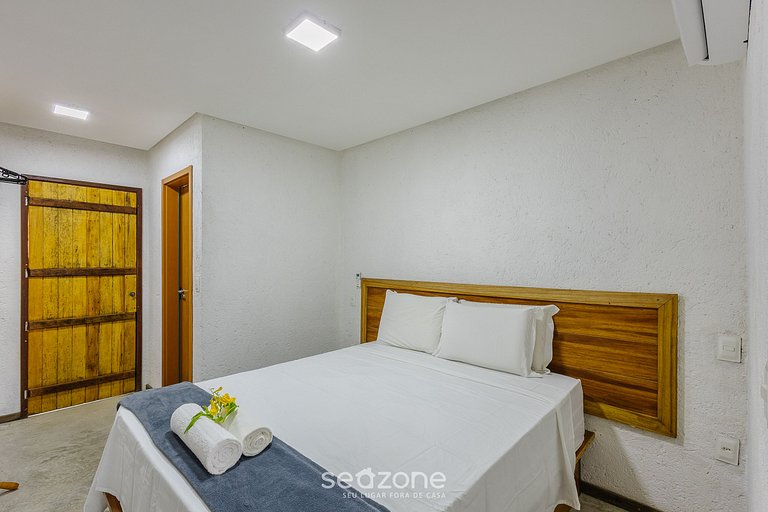 Casa c/ 3 suítes e Piscina a 100m do mar HVA0009