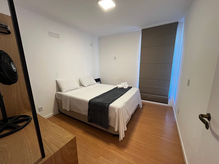 Apto c/ churrasq. a 650m da Lagoa RUH0109