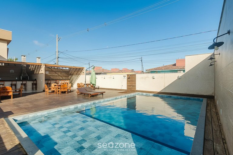 Casa em Cond. c/ Piscina e Churrasq. BME0001