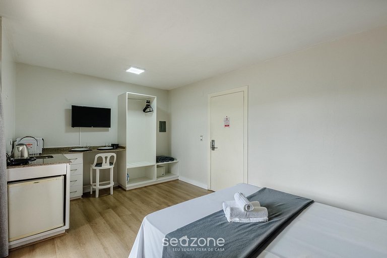 Studio en edificio con piscina cubierta UPP0114