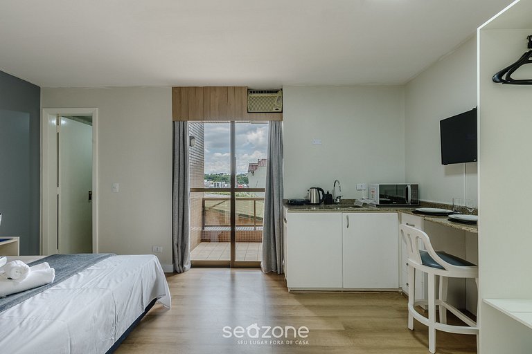 Studio em prédio c/ piscina coberta UPP0114