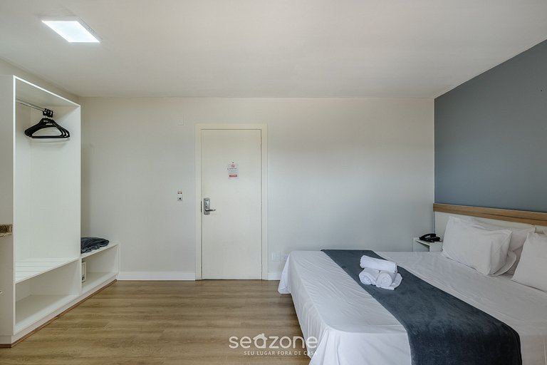 Studio em prédio c/ piscina coberta UPP0114