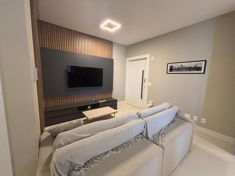 Apto c/ Churrasqueira a 900 m da Praia EPD0702