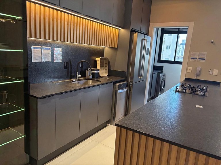 Apto c/ Churrasqueira a 900 m da Praia EPD0702