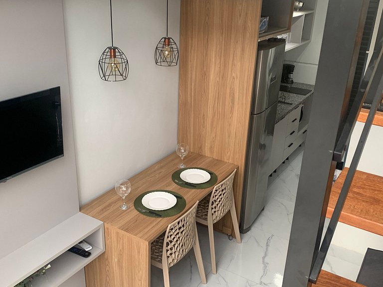 Loft a 50 m da Praia do Camacho PLO0006