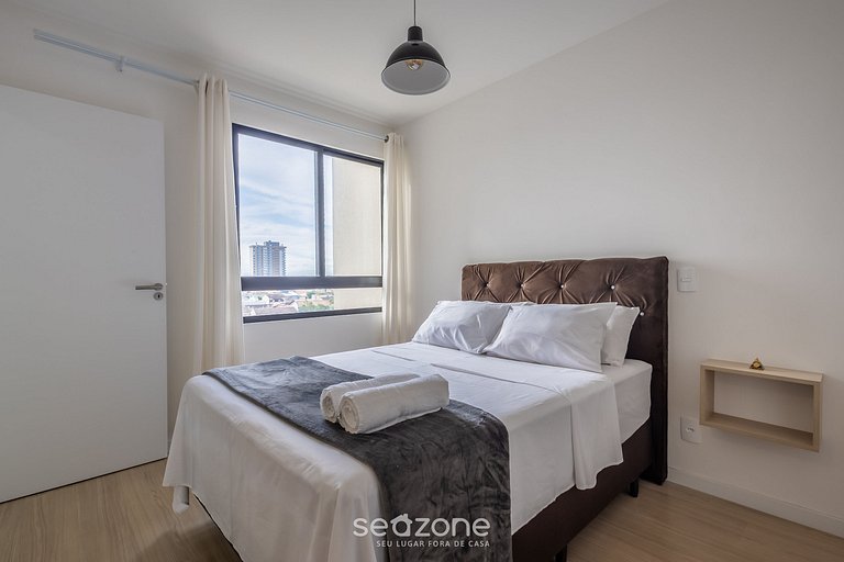 Apto c/ churrasqueira, varanda e vista mar SKL0505