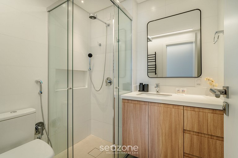 Apto c/ Churrasqueira a 85 m da Praia DOI0203