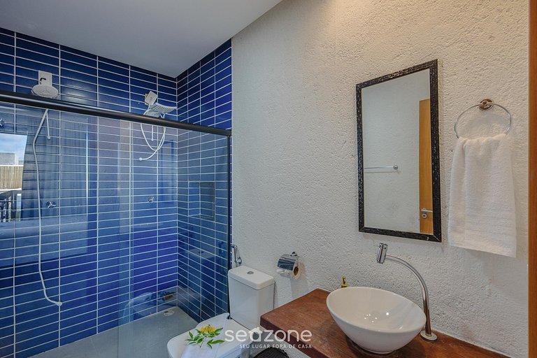 Casa con 3 suites y piscina a 100m del mar HVA0009