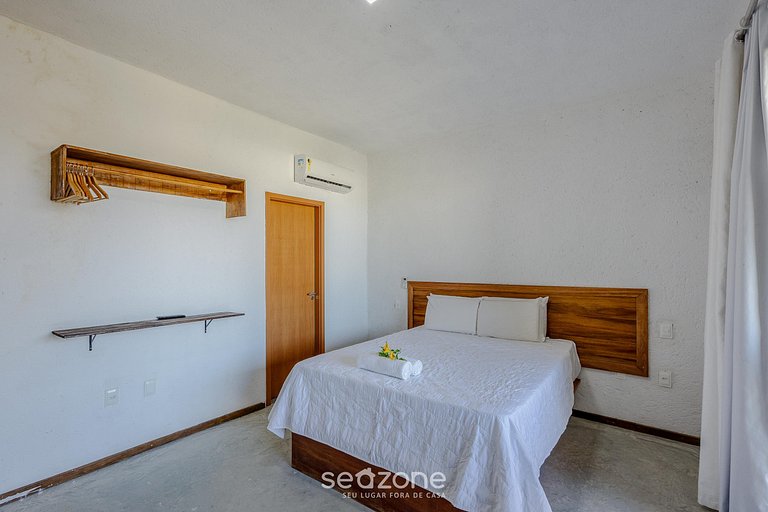 Casa con 3 suites y piscina a 100m del mar HVA0009