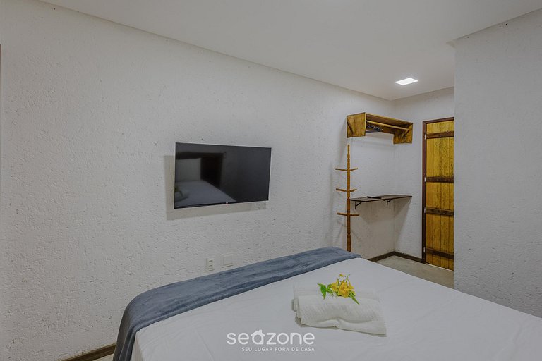 Casa con 3 suites y piscina a 100m del mar HVA0009