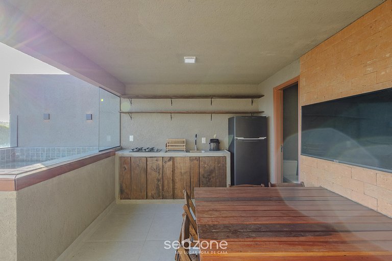 Casa con 3 suites y piscina a 100m del mar HVA0009