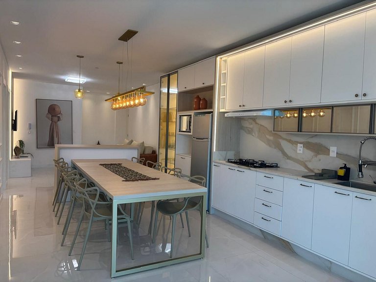 Apto c/ churrasq. a 450m do mar, Perequê SRF0601