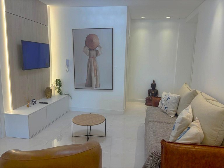 Apto c/ churrasq. a 450m do mar, Perequê SRF0601