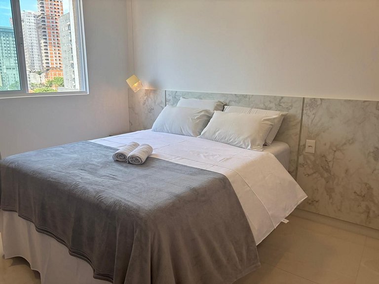 Apto c/ churrasq. a 450m do mar, Perequê SRF0601