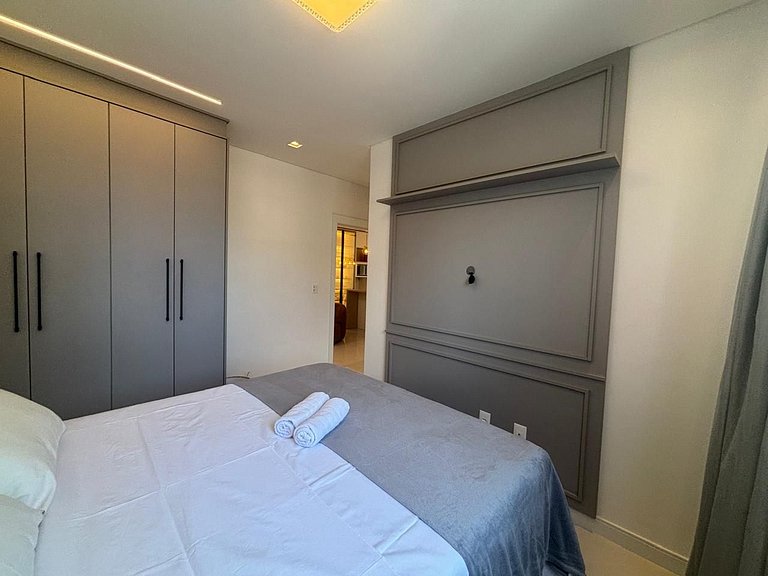 Apto c/ churrasq. a 450m do mar, Perequê SRF0601