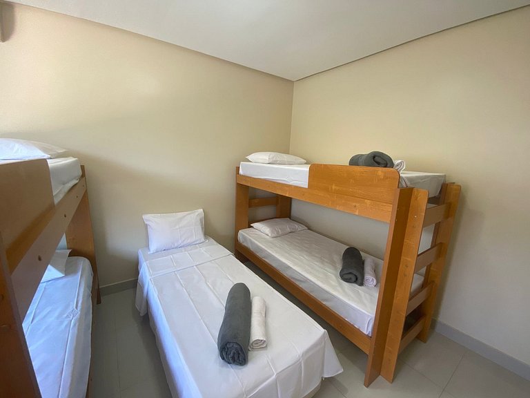 Casa c/ Piscina e Churrasqueira THG0006