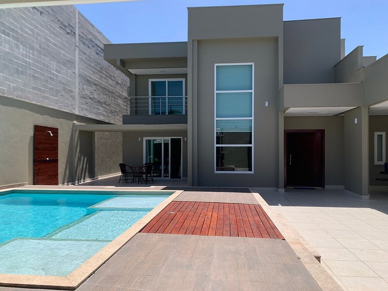 Casa c/ Piscina e Churrasqueira THG0006