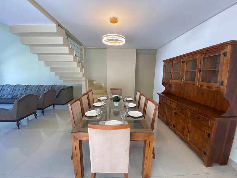 Casa c/ Piscina e Churrasqueira THG0006