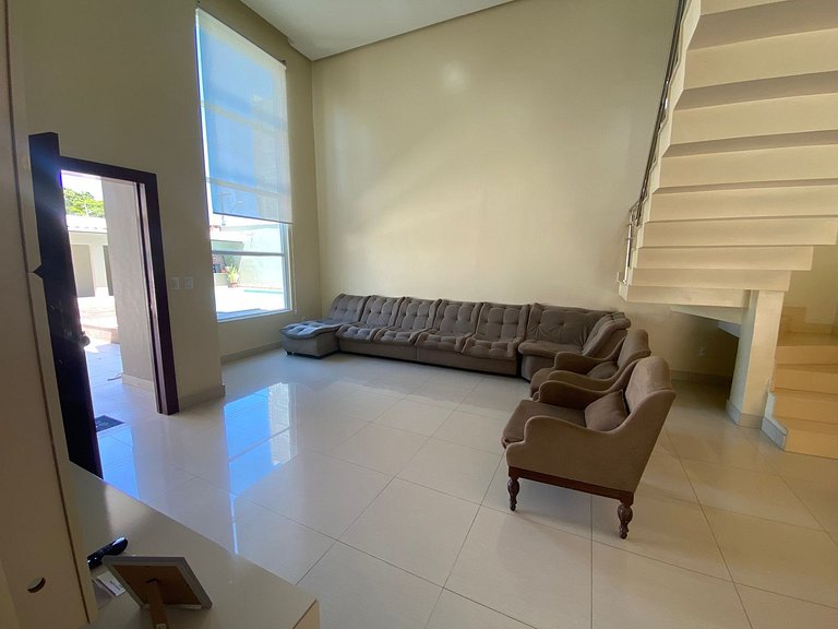 Casa c/ Piscina e Churrasqueira THG0006