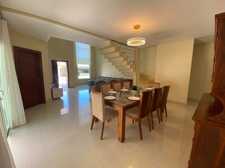 Casa c/ Piscina e Churrasqueira THG0006