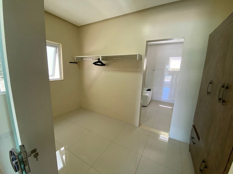 Casa c/ Piscina e Churrasqueira THG0006