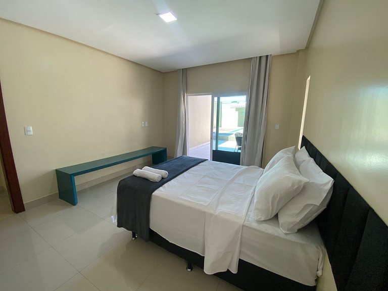 Casa c/ Piscina e Churrasqueira THG0006