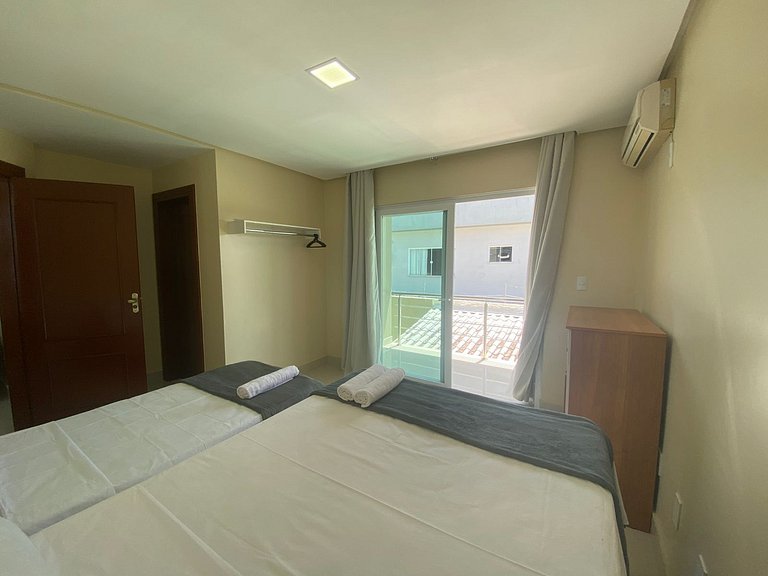 Casa c/ Piscina e Churrasqueira THG0006