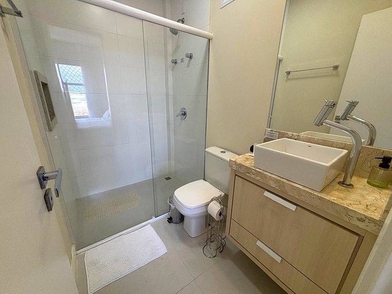 Apto c/ churrasq. e vista a 130m da Praia RSD0202