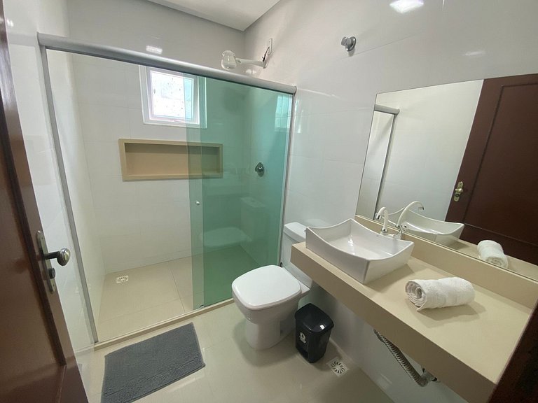 Casa c/ Piscina e Churrasqueira THG0006