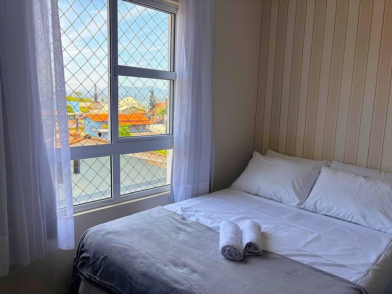 Apto c/ churrasq. e vista a 130m da Praia RSD0202