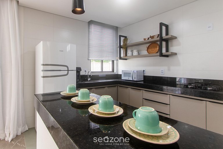 Apto em cond. c/ piscina a 350m da Praia PRY0007