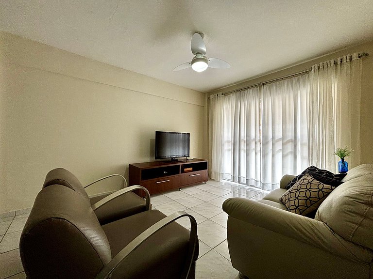 Apto en el centro de Itapema, 200m del mar EBM0122