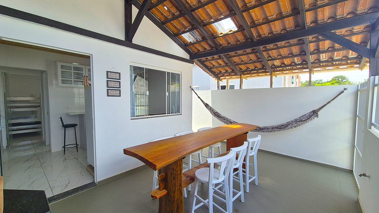 Casa completa a poucos minutos da praia JCS0874