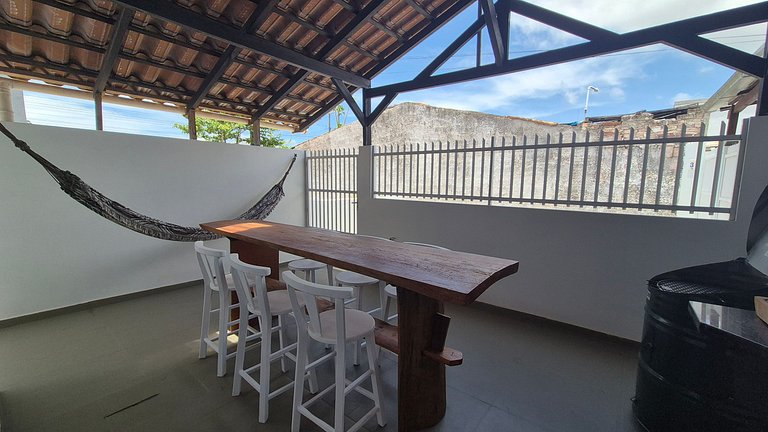 Casa completa a poucos minutos da praia JCS0874