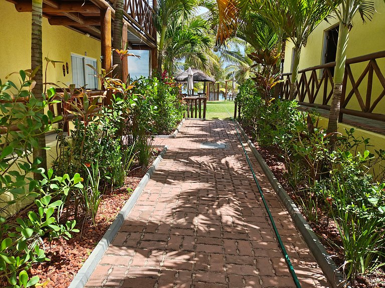 Casas em Condo com Piscina e Acesso à Praia - ISHs