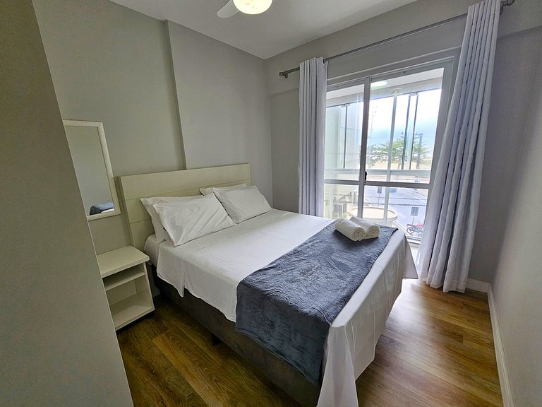 Apto c/ varanda gourmet e vista mar ERM0101