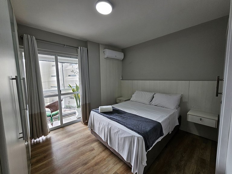 Apto c/ varanda gourmet e vista mar ERM0101