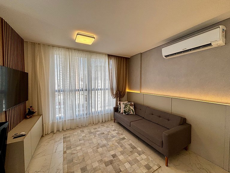 Apto c/ varanda gourmet a 700m da Praia BON1101