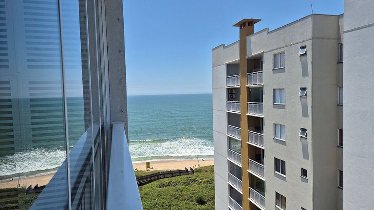 Apto c/ Churrasq. em Cond. Beira-mar VAC0801