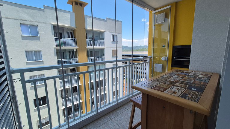 Apto c/ Parrilla en Cond. Frente al Mar VAC0801