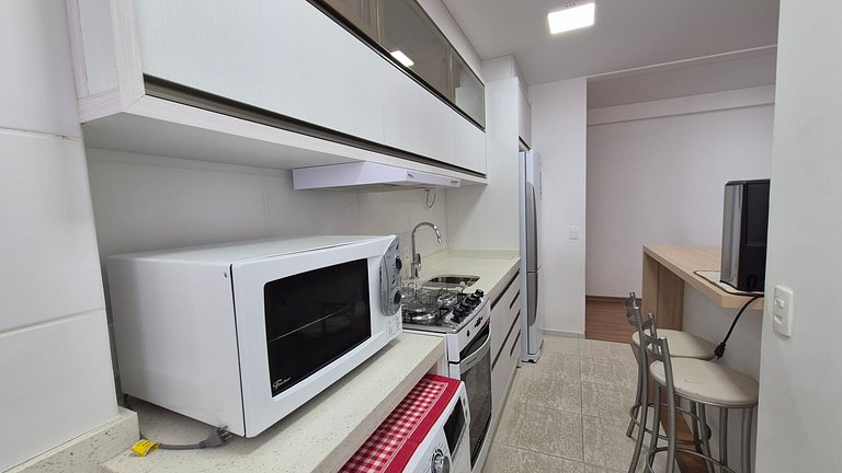 Apto c/ Churrasq. em Cond. Beira-mar VAC0801