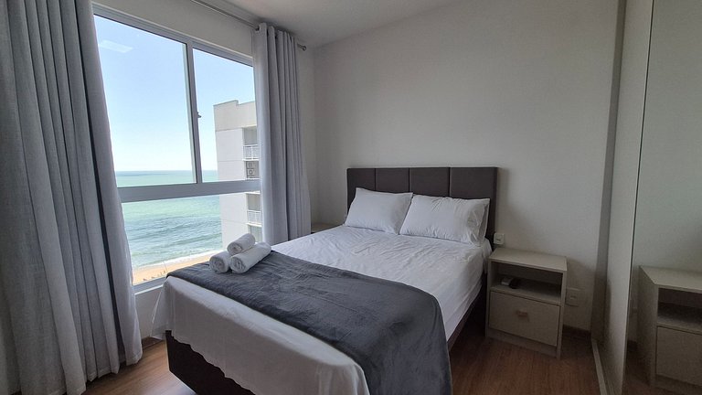 Apto c/ Churrasq. em Cond. Beira-mar VAC0801