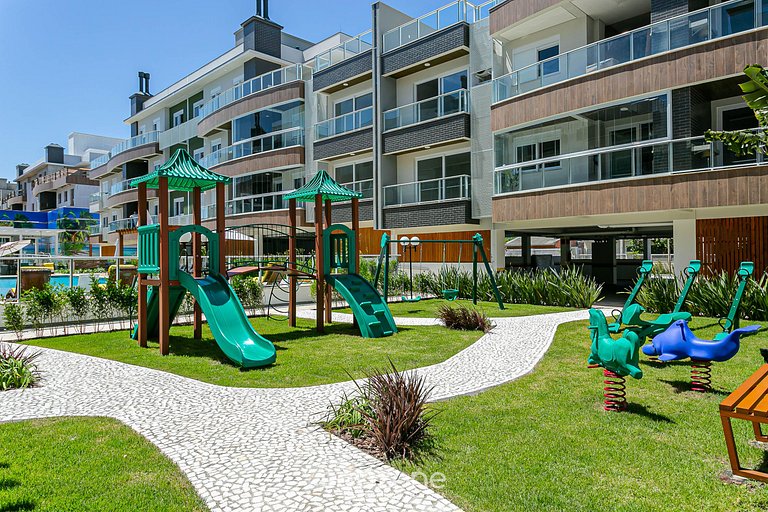 Apto em cond. c/ piscina a passos do mar - SHR5231