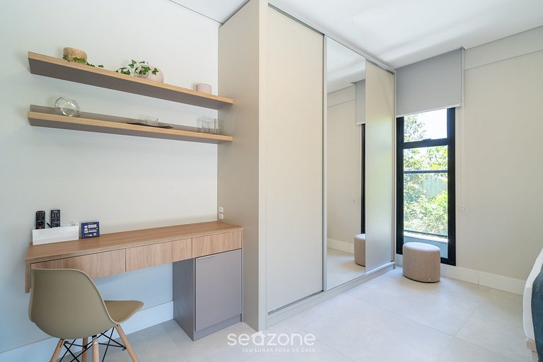 Estudio premium con balcón y sol de mañana SGR0217