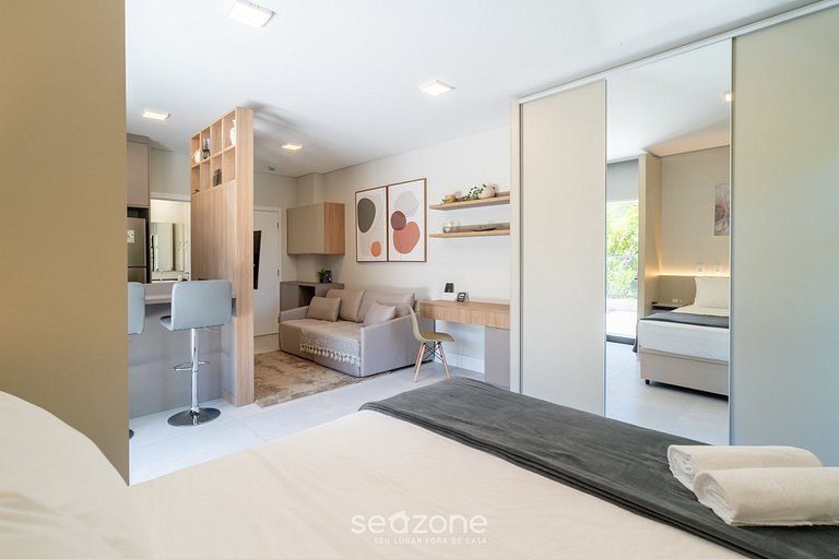 Estudio premium con balcón y sol de mañana SGR0217