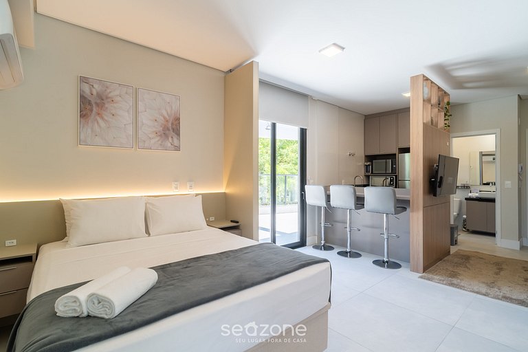 Estudio premium con balcón y sol de mañana SGR0217