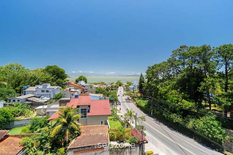 Estúdio premium com varanda e sol da manhã SGR0217